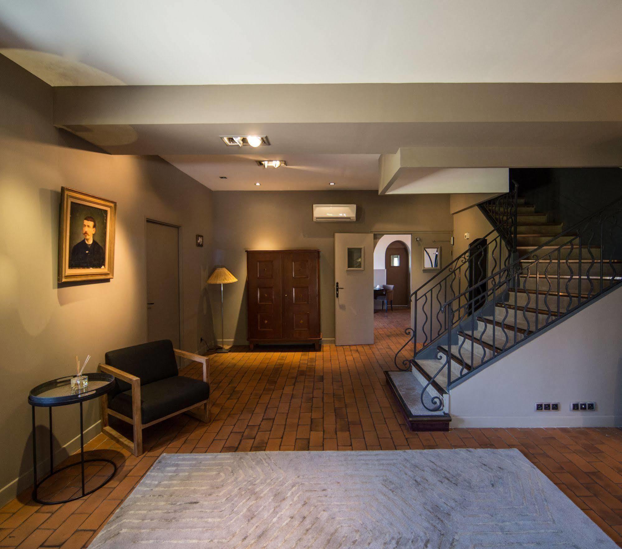 Hotel Victor Cabriès Екстериор снимка